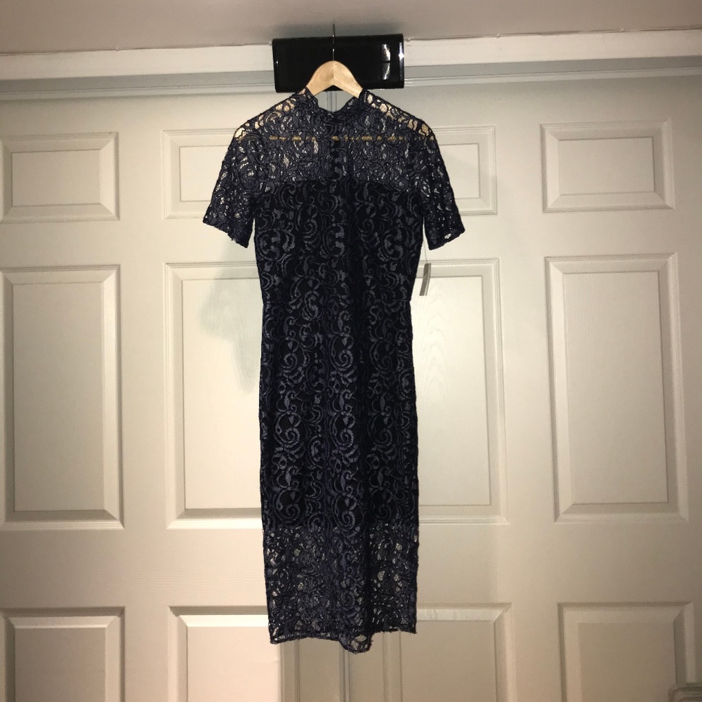 Alexa Admor Short Sleeve Lace Dress